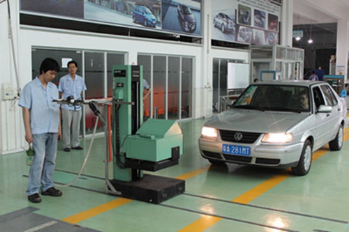 機動車檢測